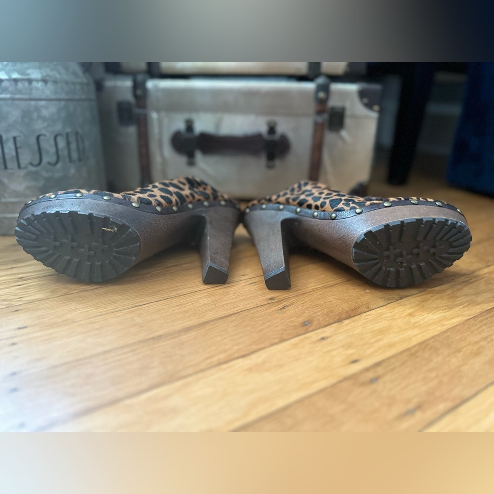 Leopard Platform Mules - Picture 5 of 7